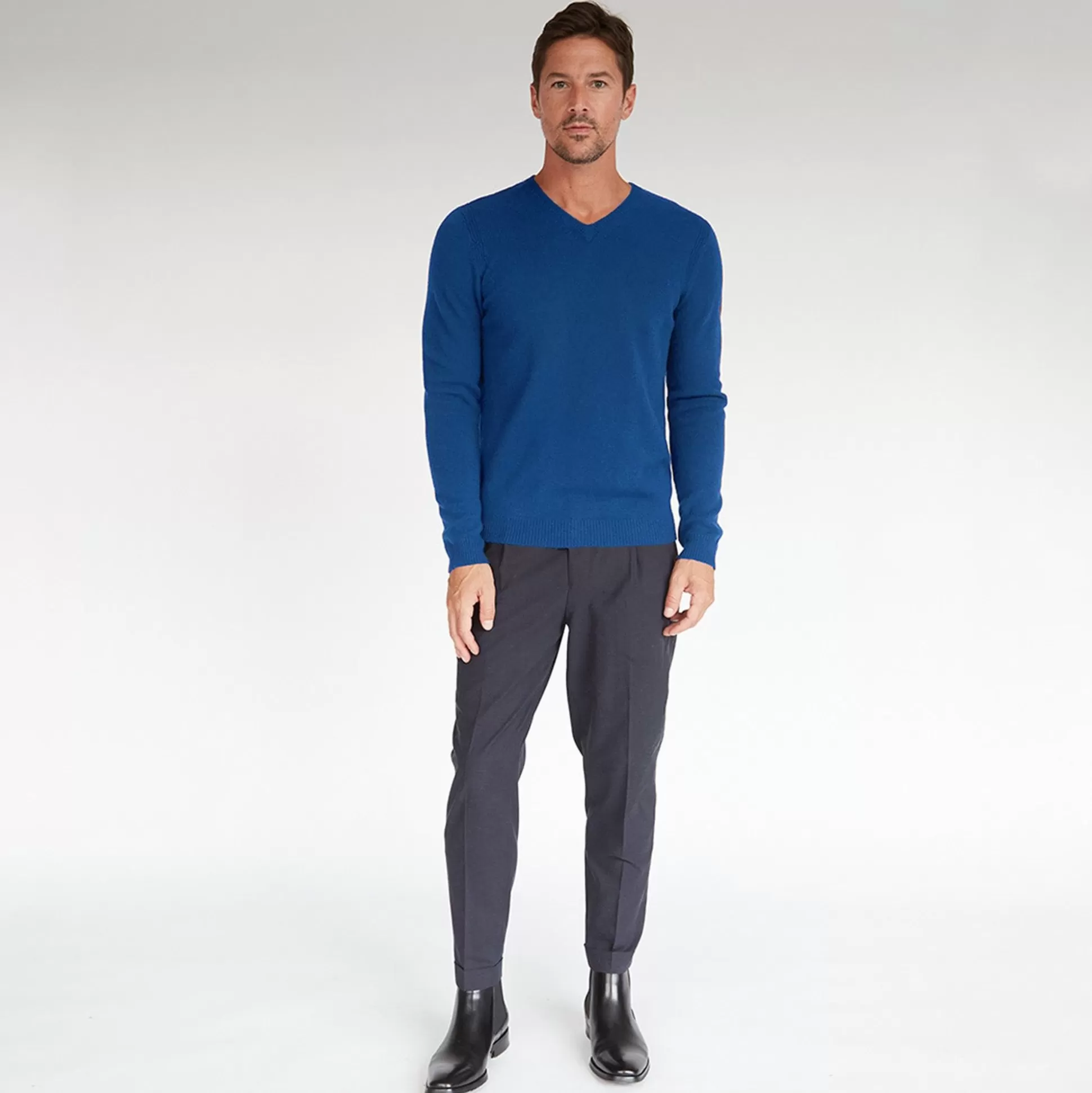 Autumn Cashmere Basic V-Neck In Electric Pale Blue<Men Clothing