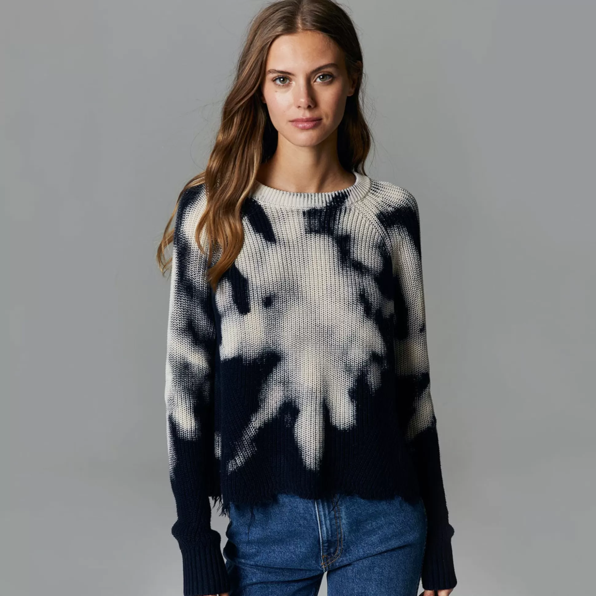 Autumn Cashmere Bleached Distressed Scallop Shaker<Women Sweaters