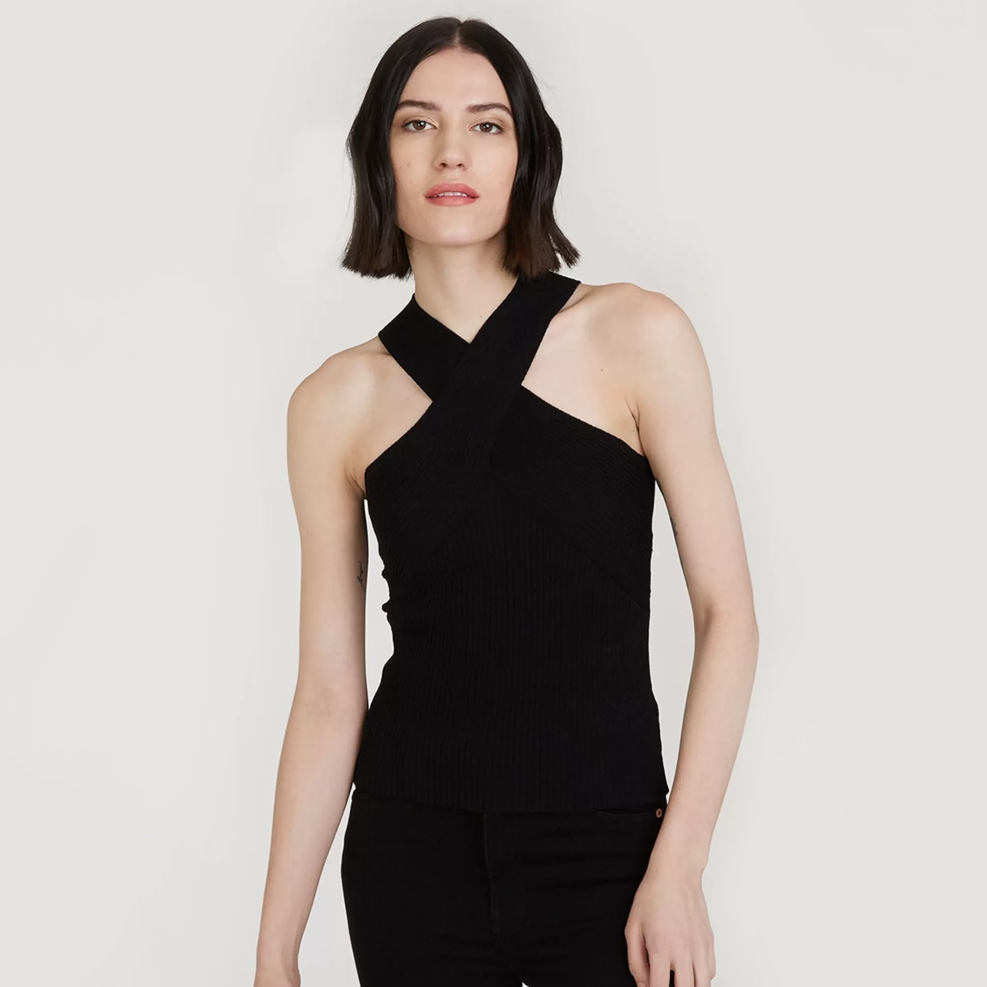 Autumn Cashmere Rib Crisscross Halter In Black<Women Tops